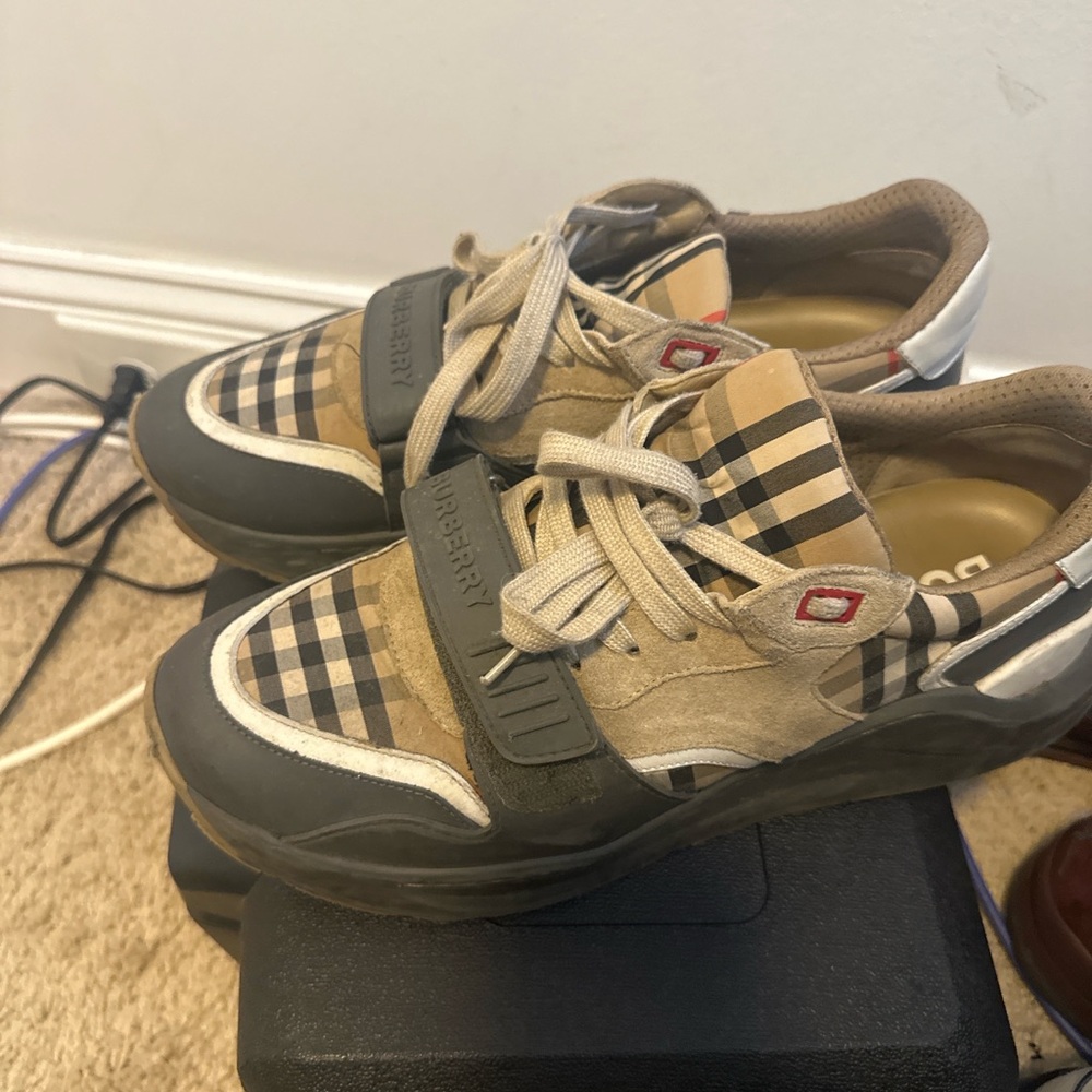 Burberry Gray and Brown Sneakers with Geometric Tread - Picture 3 of 6